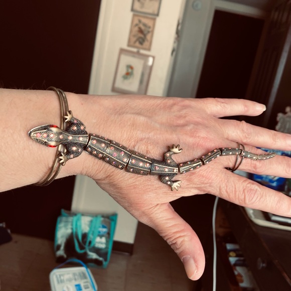 Articulating Bracelet Ring Aurora Borealis Crystals MCM Brass RARE Designer Vtg - Picture 14 of 16